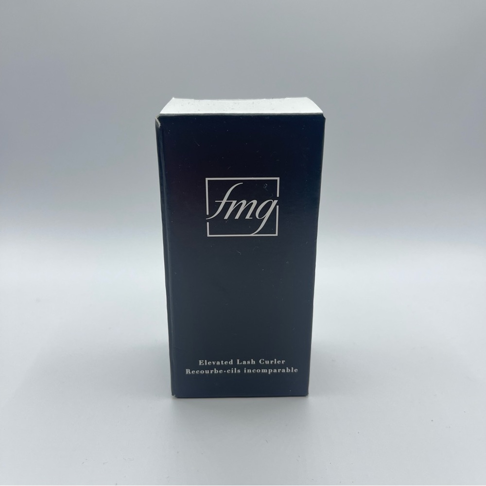 FMG AVON Elevated Eyelash Curler
